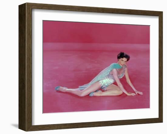 CYD CHARISSE early 50'S (photo)-null-Framed Photo