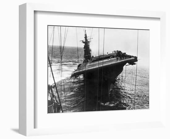 Damaged U.S. Aircraft Carrier Franklin-null-Framed Photographic Print