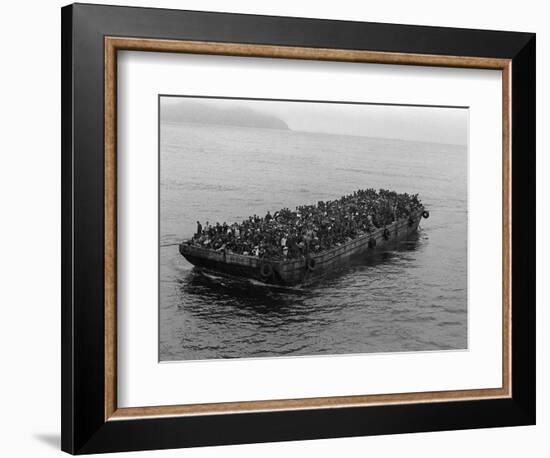 Danang Refugees-Associated Press-Framed Photographic Print