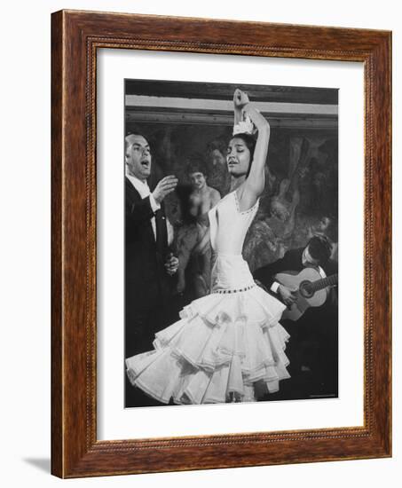 Dancer Maria Albaicin, Dancing in Corral de La Moreria, Rio de Janeiro-Loomis Dean-Framed Photographic Print