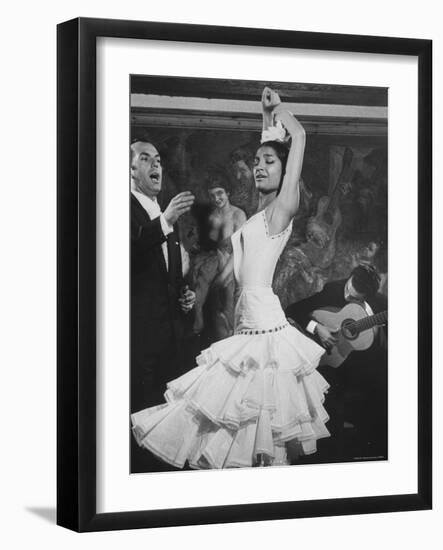 Dancer Maria Albaicin, Dancing in Corral de La Moreria, Rio de Janeiro-Loomis Dean-Framed Photographic Print