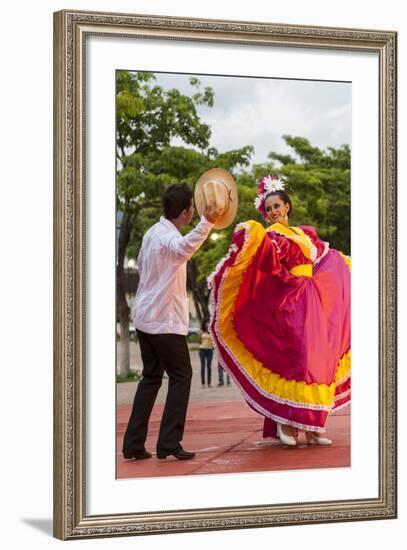 Dancers Entertain a Crowd, Central, Chiapa De Corzo, Chiapas, Mexico-Brent Bergherm-Framed Photographic Print