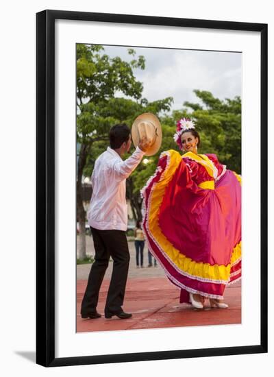 Dancers Entertain a Crowd, Central, Chiapa De Corzo, Chiapas, Mexico-Brent Bergherm-Framed Photographic Print