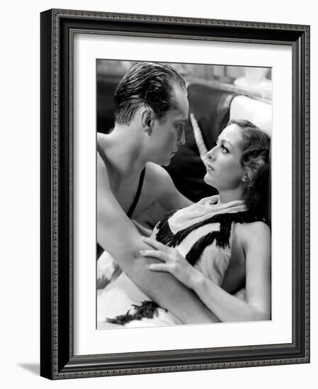 DANCING LADY, 1933 directed by ROBERT Z. LEONARD Franchot Tone and Joan Crawford (b/w photo)-null-Framed Photo