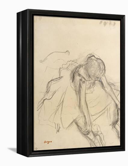 Danseuse assise, essayant ses pointes-Edgar Degas-Framed Premier Image Canvas