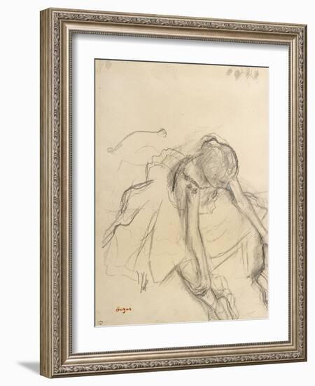 Danseuse assise, essayant ses pointes-Edgar Degas-Framed Giclee Print