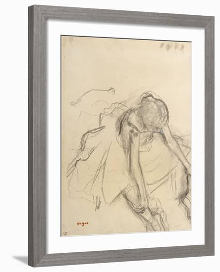 Danseuse assise, essayant ses pointes-Edgar Degas-Framed Giclee Print