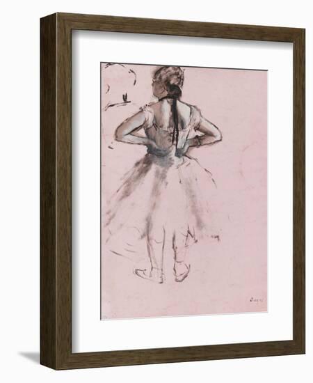 Danseuse debout, de dos, les mains à la taille-Edgar Degas-Framed Giclee Print