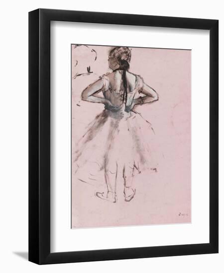 Danseuse debout, de dos, les mains à la taille-Edgar Degas-Framed Giclee Print