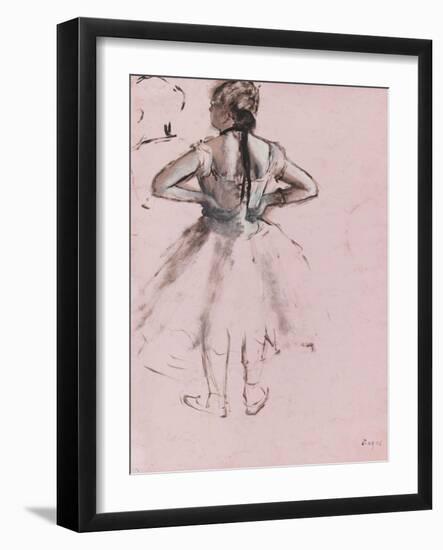 Danseuse debout, de dos, les mains à la taille-Edgar Degas-Framed Giclee Print