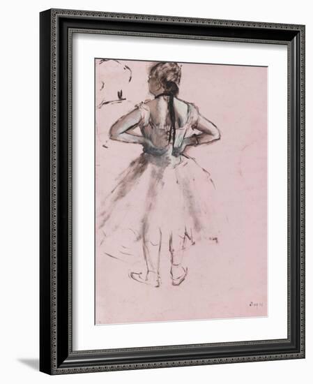 Danseuse debout, de dos, les mains à la taille-Edgar Degas-Framed Giclee Print