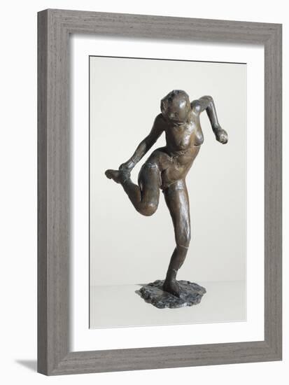 Danseuse regardant la plante de son pied droit; troisième étude-Edgar Degas-Framed Giclee Print