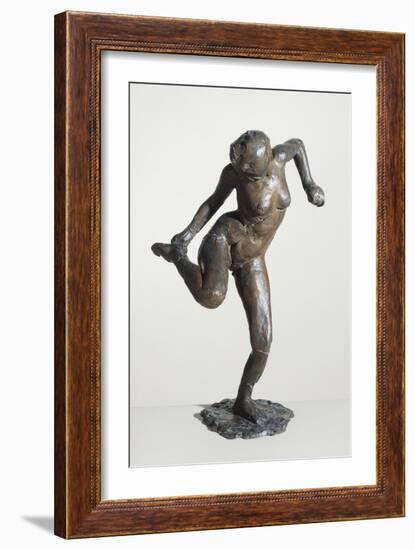 Danseuse regardant la plante de son pied droit; troisième étude-Edgar Degas-Framed Giclee Print