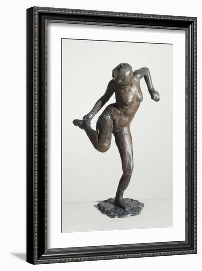 Danseuse regardant la plante de son pied droit; troisième étude-Edgar Degas-Framed Giclee Print