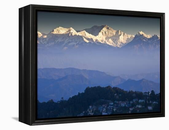 Darjeeling and Kanchenjunga, West Bengal, India-Jane Sweeney-Framed Premier Image Canvas