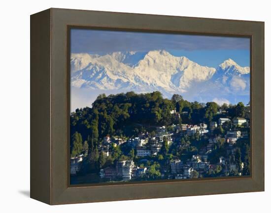 Darjeeling and Kanchenjunga, West Bengal, India-Jane Sweeney-Framed Premier Image Canvas