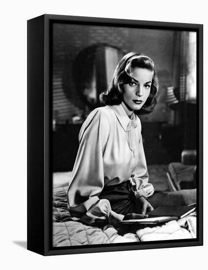 DARK PASSAGE, 1947 directed by DELMER DAVES Lauren Bacall (b/w photo)-null-Framed Stretched Canvas