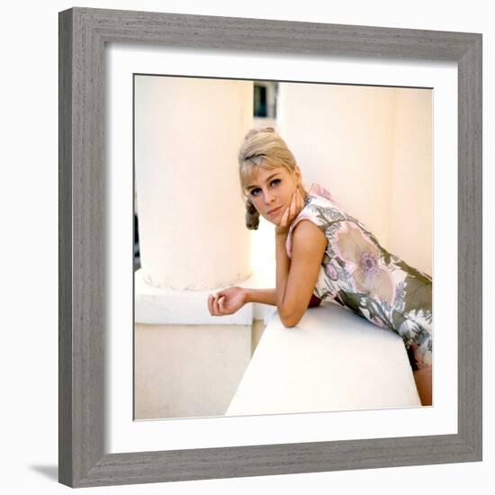 Darling, Julie Christie, 1965-null-Framed Photo