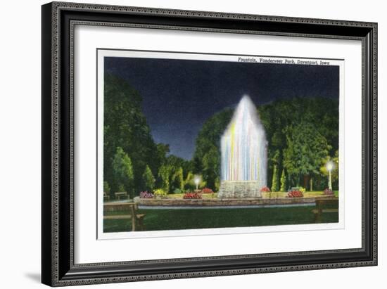 Davenport, Iowa, Vanderveer Park View of the Fountain at Night-Lantern Press-Framed Art Print