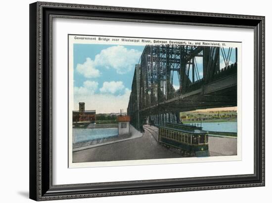 Davenport, Iowa, View of the Govt. Bridge over Mississippi River towards Rock Island-Lantern Press-Framed Art Print