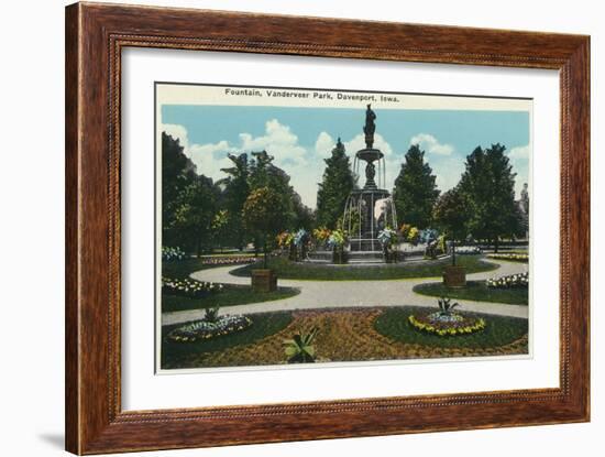 Davenport, Iowa, View of the Vanderveer Park Fountain-Lantern Press-Framed Art Print