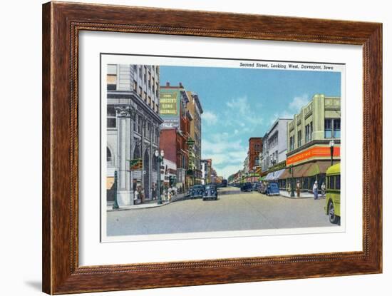 Davenport, Iowa, Western View down Second Street-Lantern Press-Framed Art Print