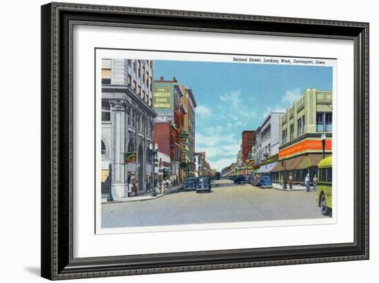 Davenport, Iowa, Western View down Second Street-Lantern Press-Framed Art Print