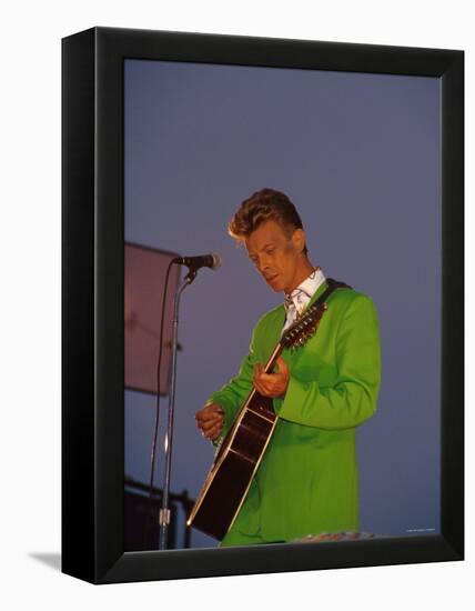 David Bowie-null-Framed Premier Image Canvas