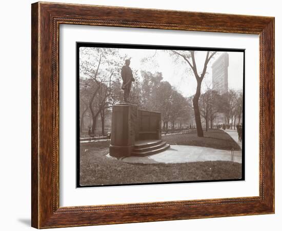 David Glasgow Farragut Statue in Madison Square Park, New York, c.1905-Byron Company-Framed Giclee Print