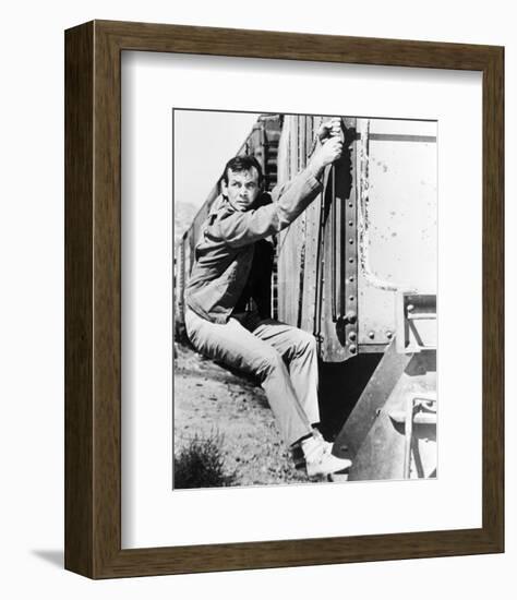 David Janssen - The Fugitive-null-Framed Photo