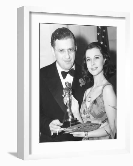David O. Selznick Presented Vivian Leigh with Her Oscar for Gone with the Wind-null-Framed Photo