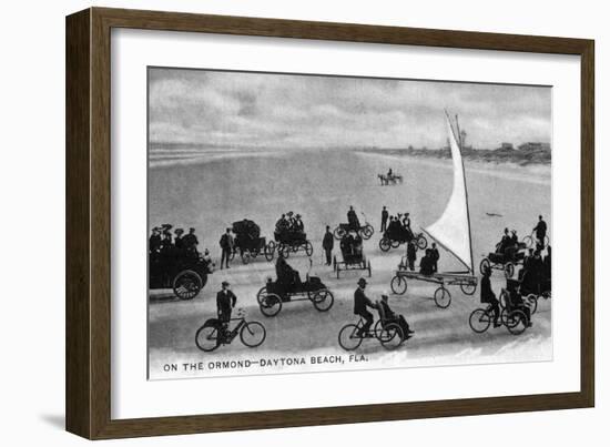 Daytona Beach, Florida - Crowds on Bicycles and in Cars-Lantern Press-Framed Premium Giclee Print