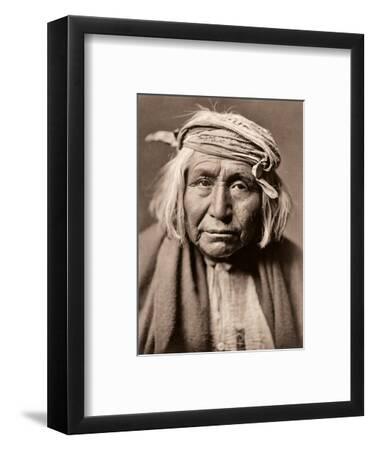 'De Gizzeh-Rolling - Apache Native Man - North American ...