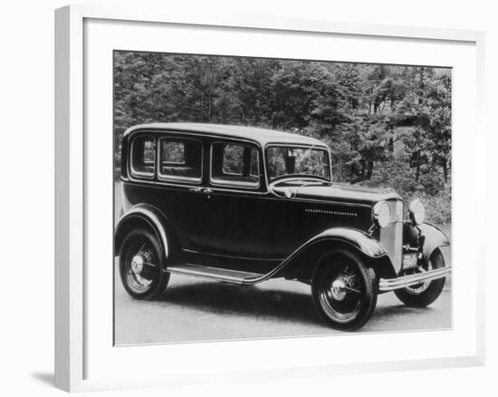 De Luxe Pordor Sedan-null-Framed Photographic Print