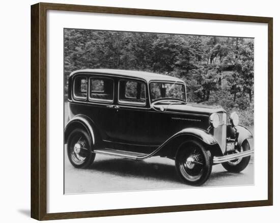 De Luxe Pordor Sedan-null-Framed Photographic Print