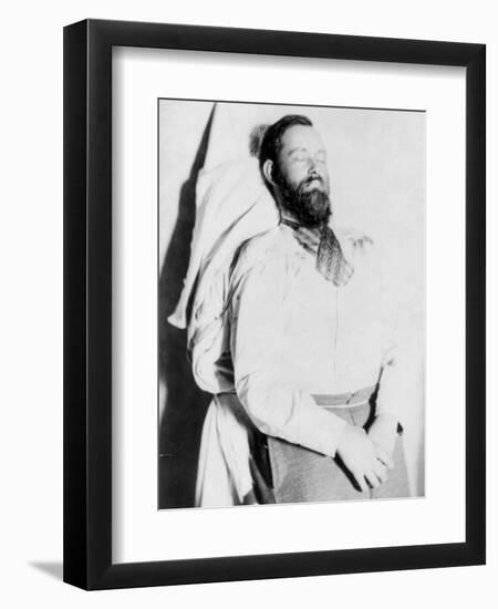 Dead Body of Outlaw Jesse James Photograph-Lantern Press-Framed Premium Giclee Print