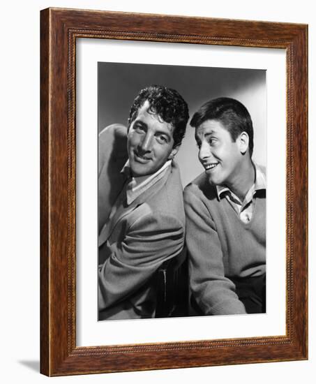 DEAN MARTIN AND JERRY LEWIS in the 50's, 1953: American comic team Dean Martin (L) and Jerry Lewis-null-Framed Photo