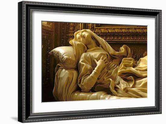 Death of the Blessed Ludovica Albertoni, from the Altieri Chapel, 1674-Giovanni Lorenzo Bernini-Framed Giclee Print