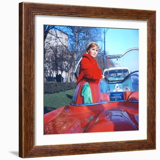 Debbie Reynolds in a Lincoln Futura Car in a Scene of 'It Started with a Kiss', 1959-Loomis Dean-Framed Photographic Print