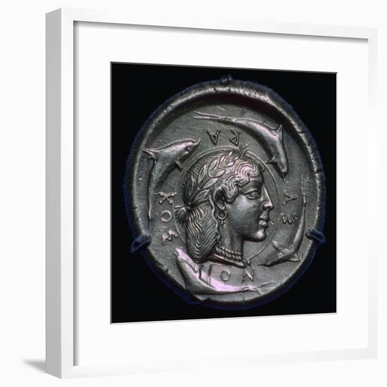 Decadrachm of Syracuse of the fifth century BC. Artist: Unknown-Unknown-Framed Giclee Print