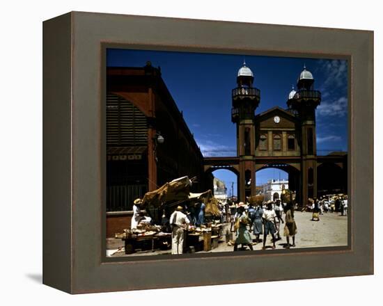 December 1946: an Open Air Market in Port Au Prince, Haiti-Eliot Elisofon-Framed Premier Image Canvas