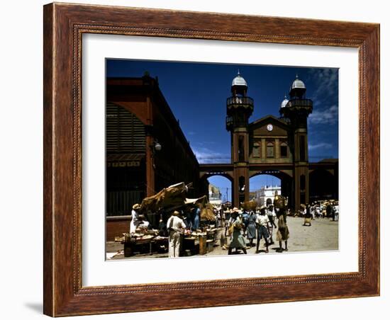 December 1946: an Open Air Market in Port Au Prince, Haiti-Eliot Elisofon-Framed Photographic Print