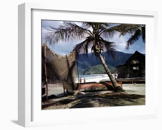 December 1946: Beach-Goers in the West Indies-Eliot Elisofon-Framed Photographic Print