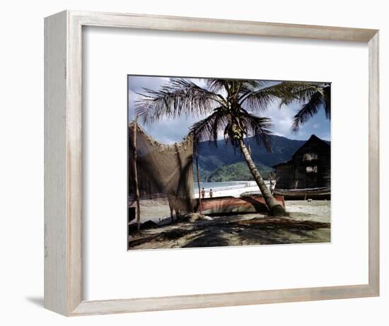 December 1946: Beach-Goers in the West Indies-Eliot Elisofon-Framed Photographic Print