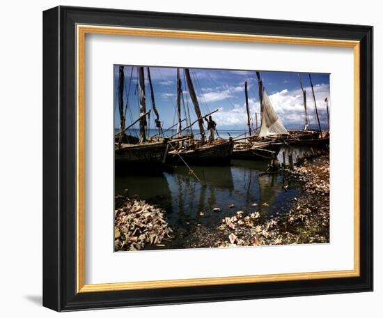 December 1946: Fishermen at in Port Au Prince Harbor in Haiti-Eliot Elisofon-Framed Photographic Print