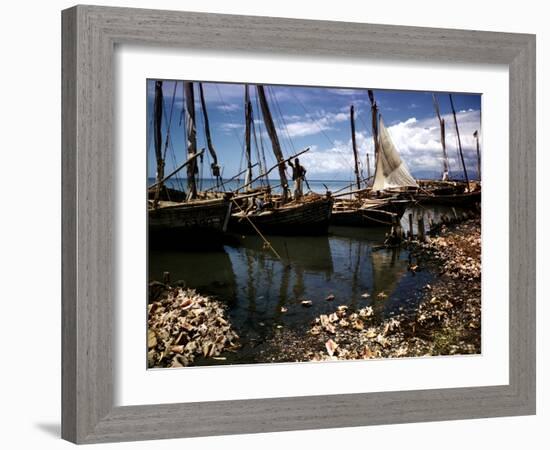 December 1946: Fishermen at in Port Au Prince Harbor in Haiti-Eliot Elisofon-Framed Photographic Print