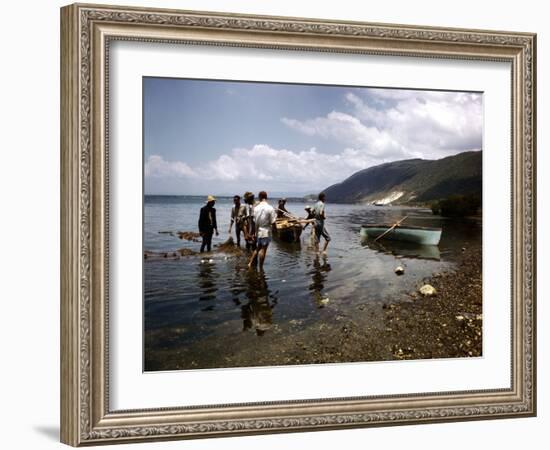 December 1946: Fishermen at Kingston Harbor in Jamaica-Eliot Elisofon-Framed Photographic Print