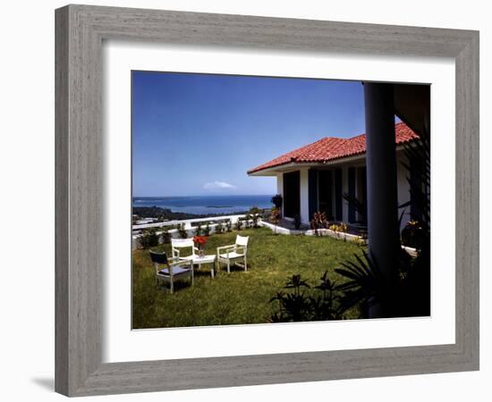 December 1946: Hotel La Citadelle in Port Au Prince, Haiti-Eliot Elisofon-Framed Photographic Print