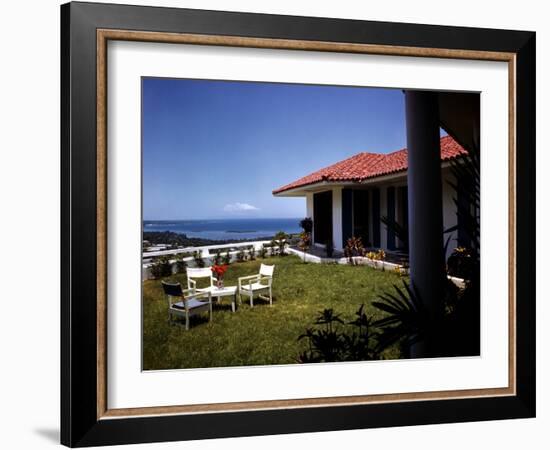 December 1946: Hotel La Citadelle in Port Au Prince, Haiti-Eliot Elisofon-Framed Photographic Print