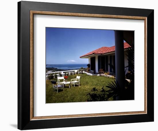 December 1946: Hotel La Citadelle in Port Au Prince, Haiti-Eliot Elisofon-Framed Photographic Print